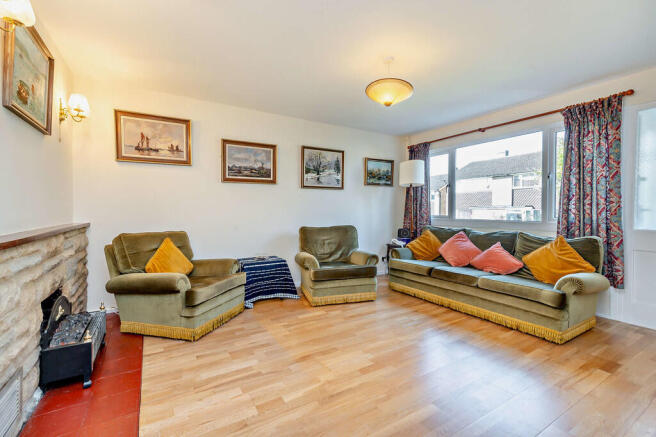 8640619-interior1...