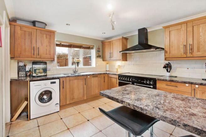 kitchen/breakf...