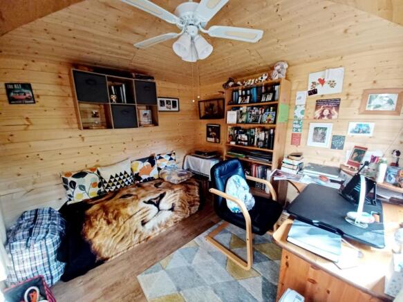 Photo 8