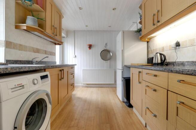 2 bed Terraced for sale Image 9