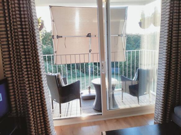 Coleswood, Simmons Close, Whetstone, London, N20 photo 3