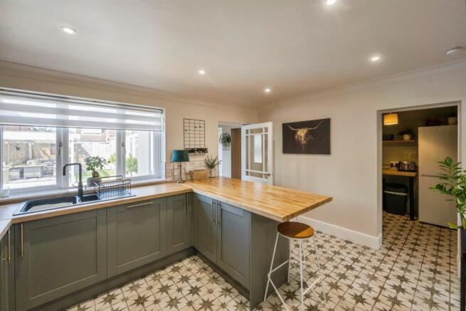 3 bed Detached for sale Image 8