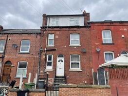 17, Conway Mount, Harehills, Leeds LS8 5HZ