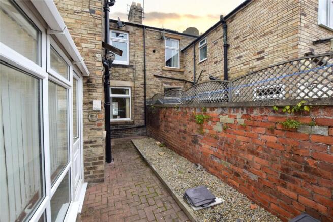 3 bed Terraced for sale Image 11