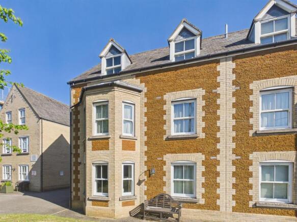 Howdale Road, Downham Market photo 4