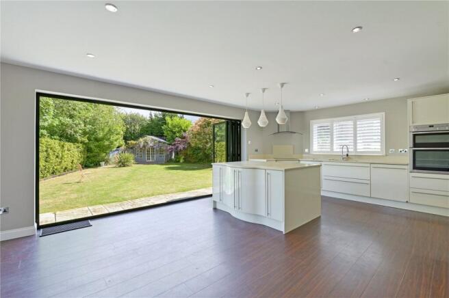 Kitchen / Dining