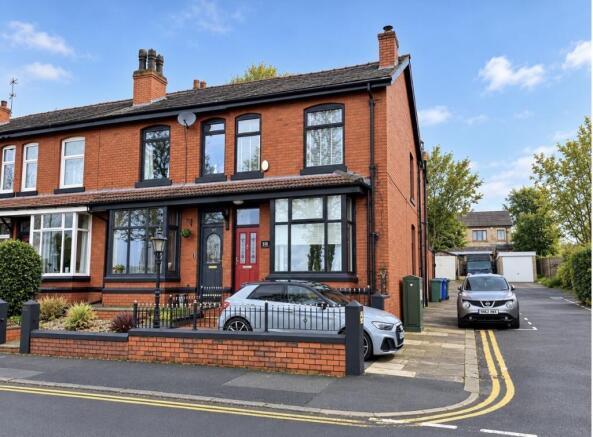 4-bed terraced on Rochdale Old Road, Fairfield,  Bury, £270,000