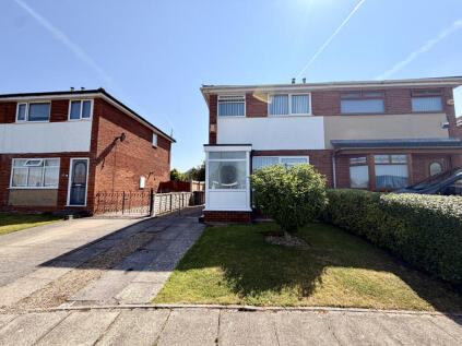 Mooretree Drive, Blackpool, FY4