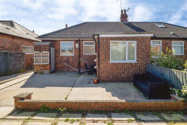 2 bed Semi-Detached Bungalow for sale Image 11