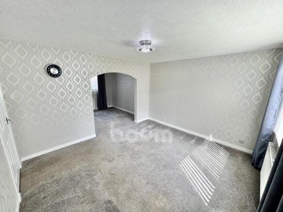 Knock Way, Paisley lounge pic