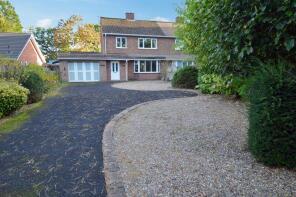 Tamara, The Broadway, Woodhall Spa LN10 6PT