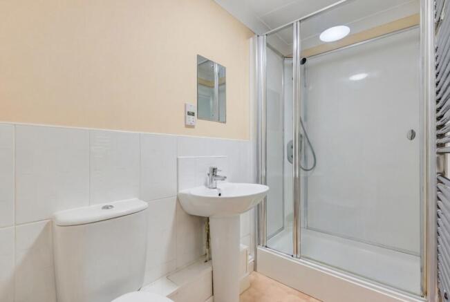 2 bed Flat to rent Image 9