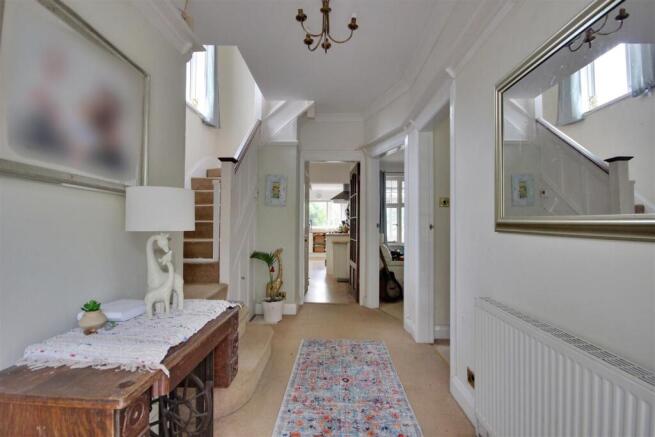3 bed Semi-Detached for sale Image 10