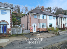 6, Windsor Park, Holywell CH8 7DF