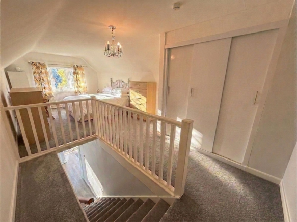 2 bed Semi-Detached Bungalow for sale Image 8
