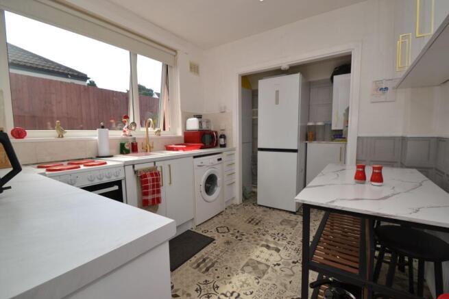 2 bed Semi-Detached Bungalow for sale Image 3
