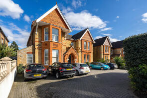 Flat 7, 6, Gunnersbury Avenue, London W5 3NH