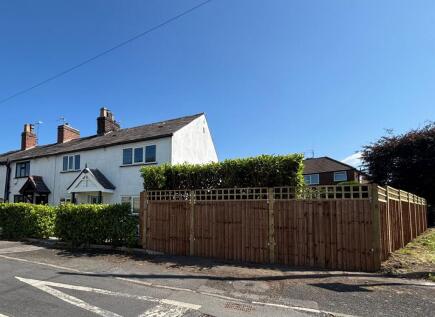 Lyon Grove, Worsley, M28