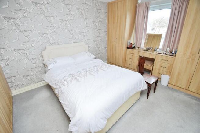 2 bed Apartment for sale Image 5