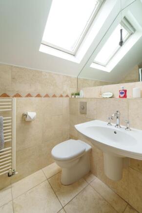2 bed Flat for sale Image 11