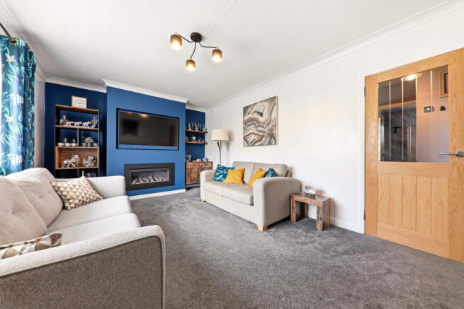 3 bed Semi-Detached for sale Image 5
