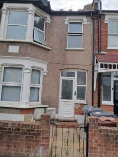 Beech Hall Road, Highams Park, E4
