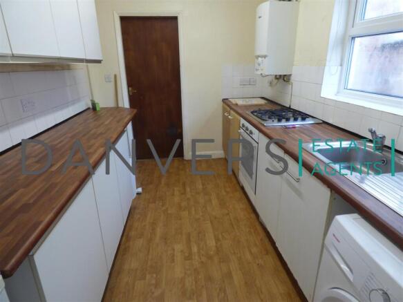 House in Leicester - View 5