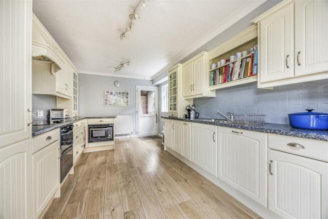 51 Horndean Road, Emsworth-PorticoMarketing-Nexa-3