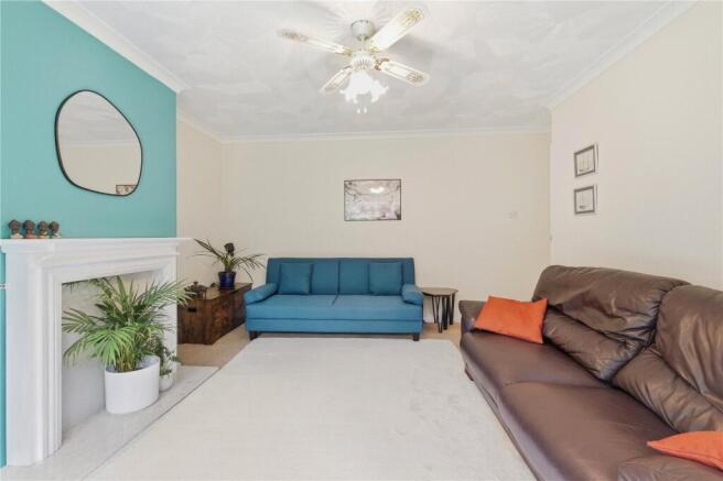 2 bed Apartment for sale Image 7