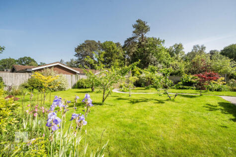 Hazel Drive, Ferndown, BH22 9