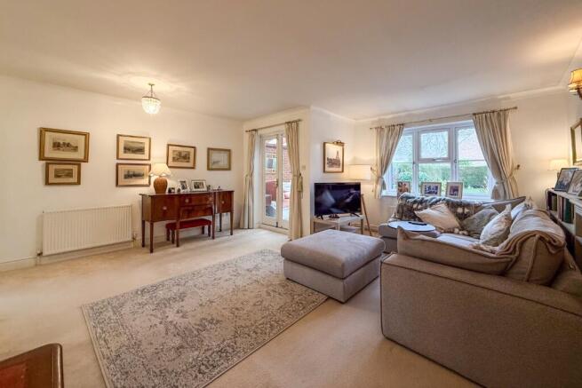 1, Orchard Villas, Park Road, Farnham Royal, Buckinghamshire, SL2 3BF photo 3