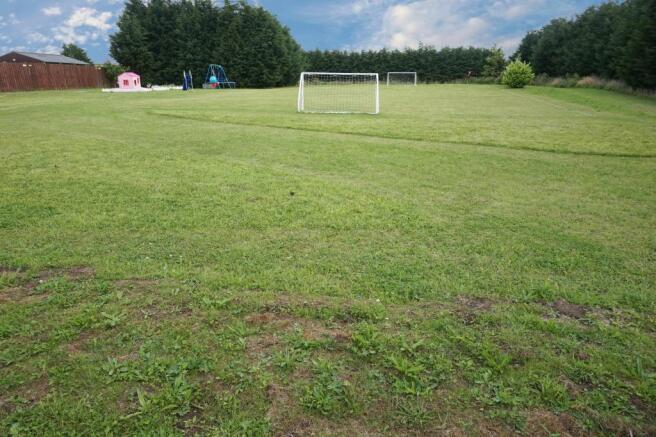 LAND 2