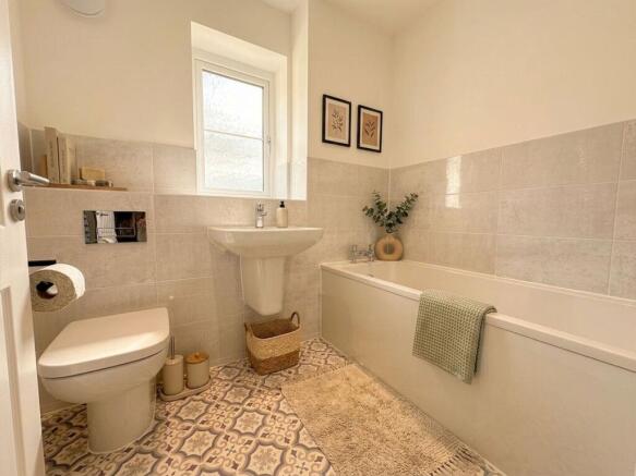 3 bed Detached for sale Image 11