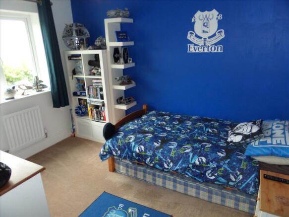 BEDROOM 2