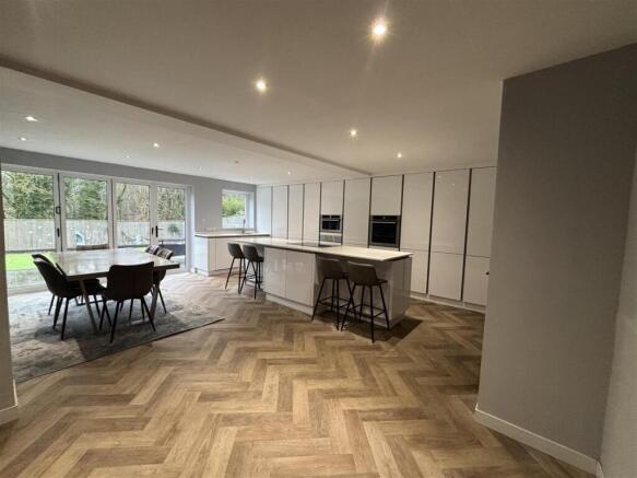 Kitchen and dining room 2.jpeg