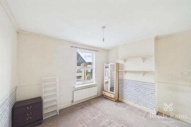 2 bed Terraced to rent Image 6