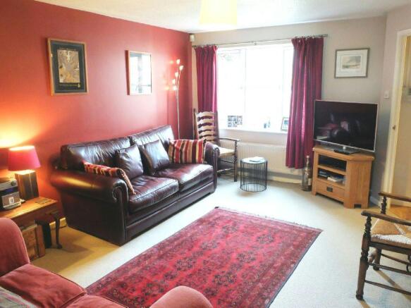 Sitting Room Photo 2