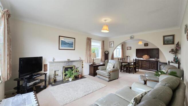 Living/Dining Room