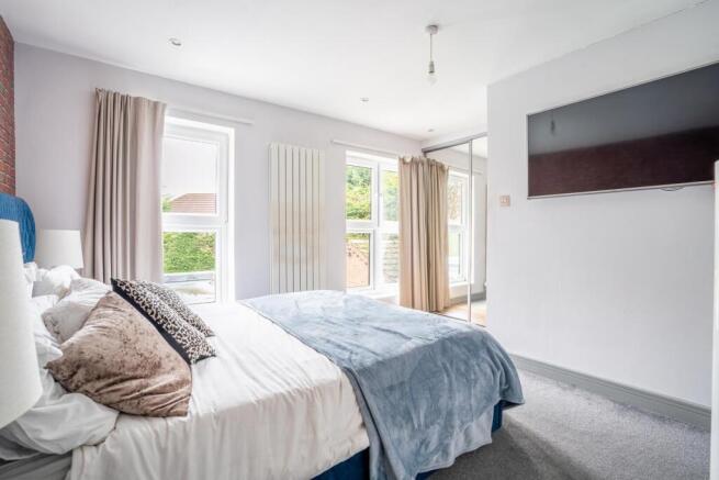 3 bed Detached to rent Image 5
