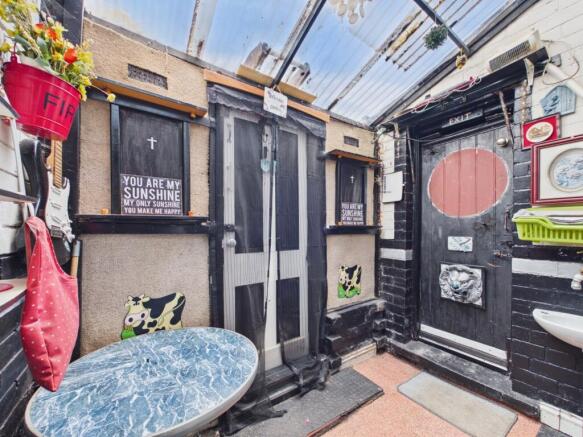 2 bed End of Terrace for sale Image 8