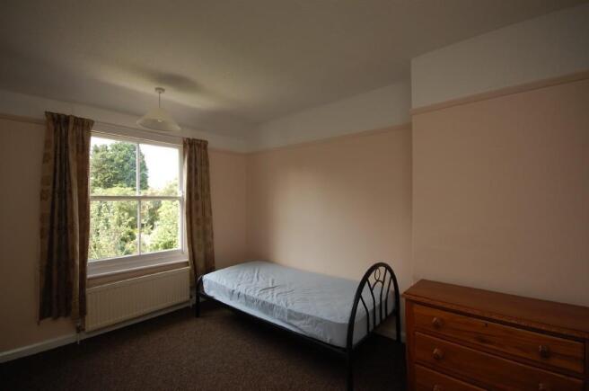 bedroom 3.jpg