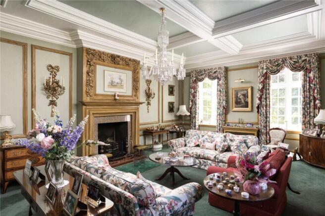 7 bed Detached for sale Image 12