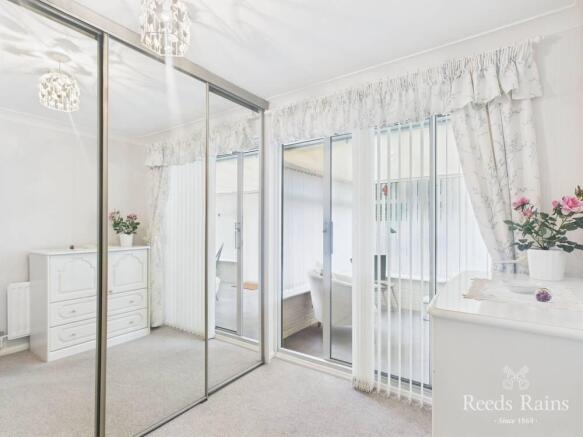 2 bed Bungalow for sale Image 12