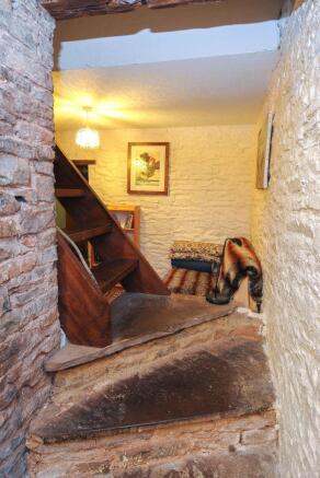 Period cottage oozing with character