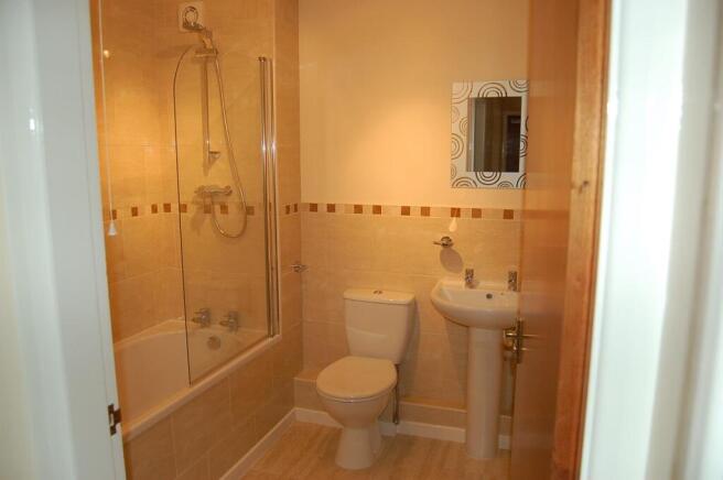 5 St Anns Court Bathroom.JPG