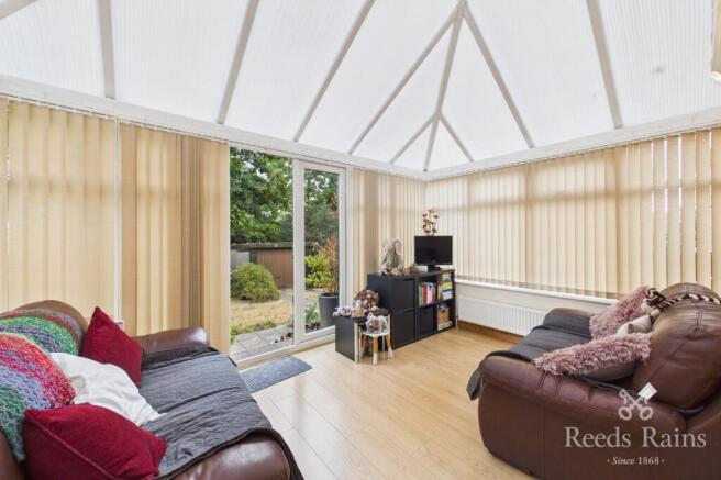 3 bed Semi-Detached for sale Image 4