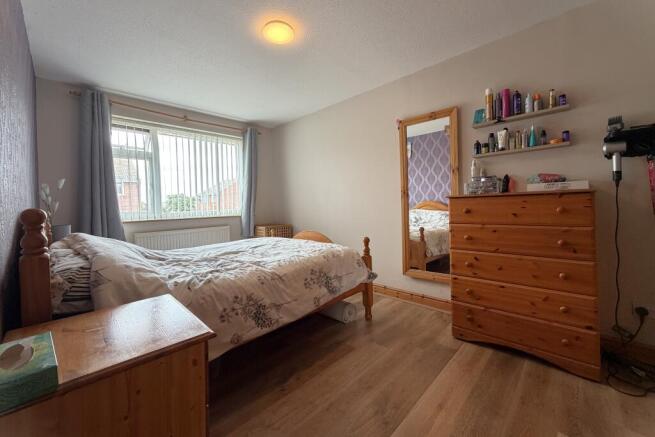 3 bed Semi-Detached for sale Image 7