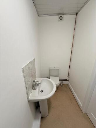 2 bed Flat to rent Image 7
