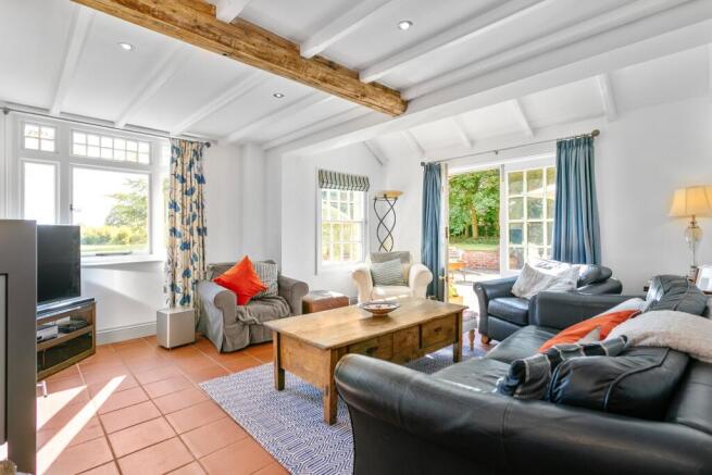 7 bed Detached for sale Image 8