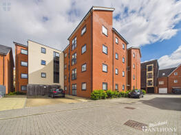 19, Boldison Close, Aylesbury HP19 8JL